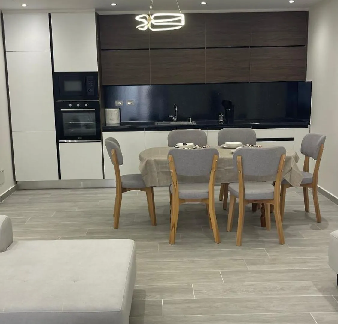 Alessio Beach House دراس